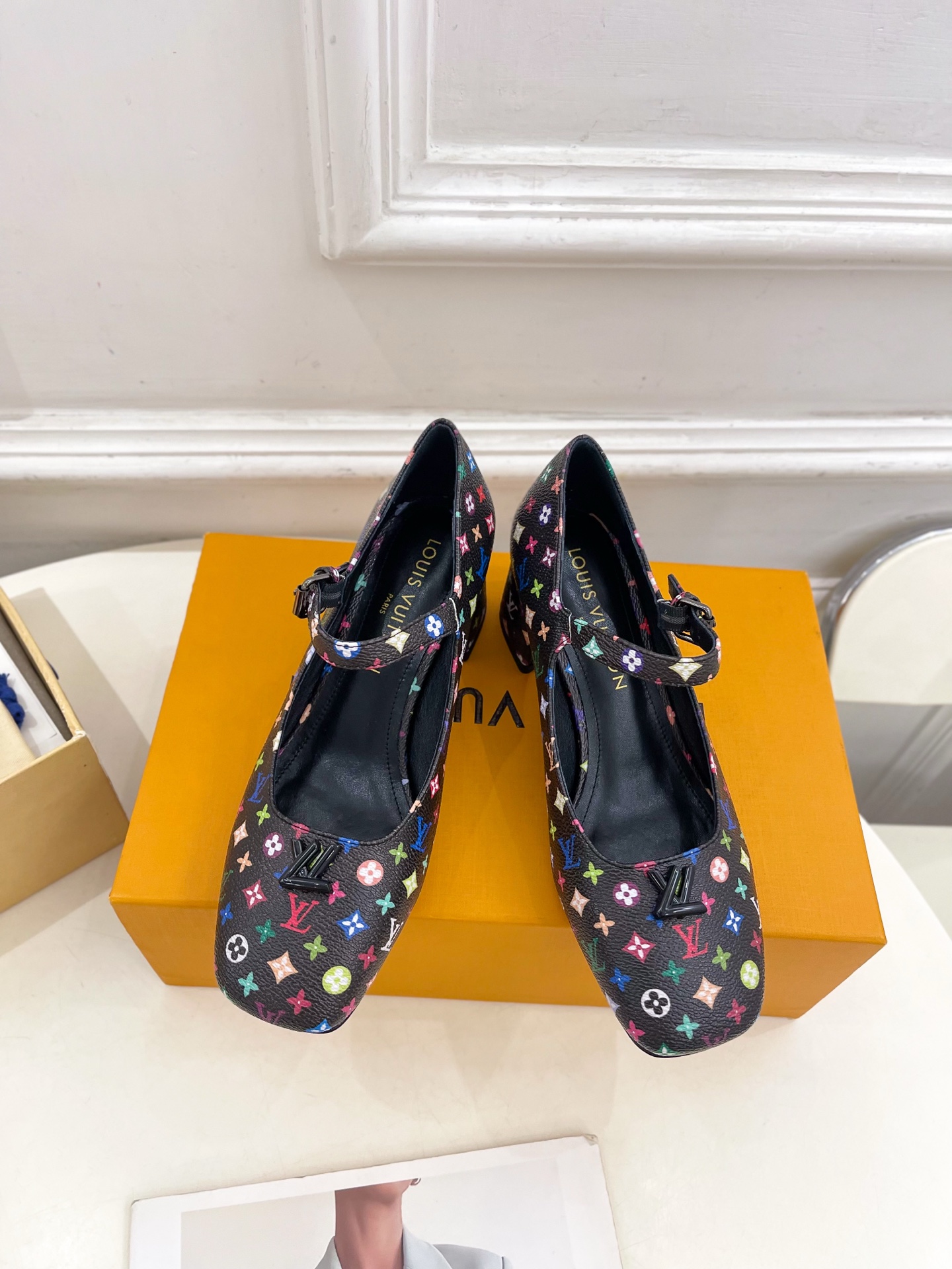Women's high heels